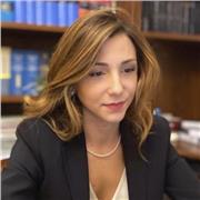 Laureata in giurisprudenza e già avvocato, studio per concorsi superiori e sono disponibile per tenere lezioni di diritto online, in particolare di diritto civile per università e concorsi e preparazione per la prima prova (con sviluppo di simulazioni a 3